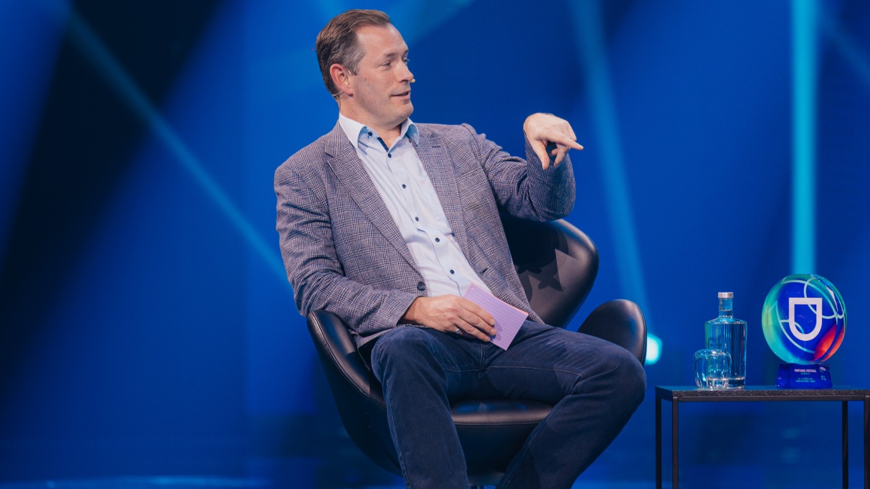 O futebol é o ecossistema comunitário por excelência.